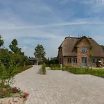 بيت للعطل West Hus