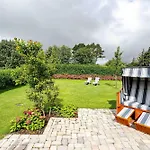 بيت للعطل West Hus *